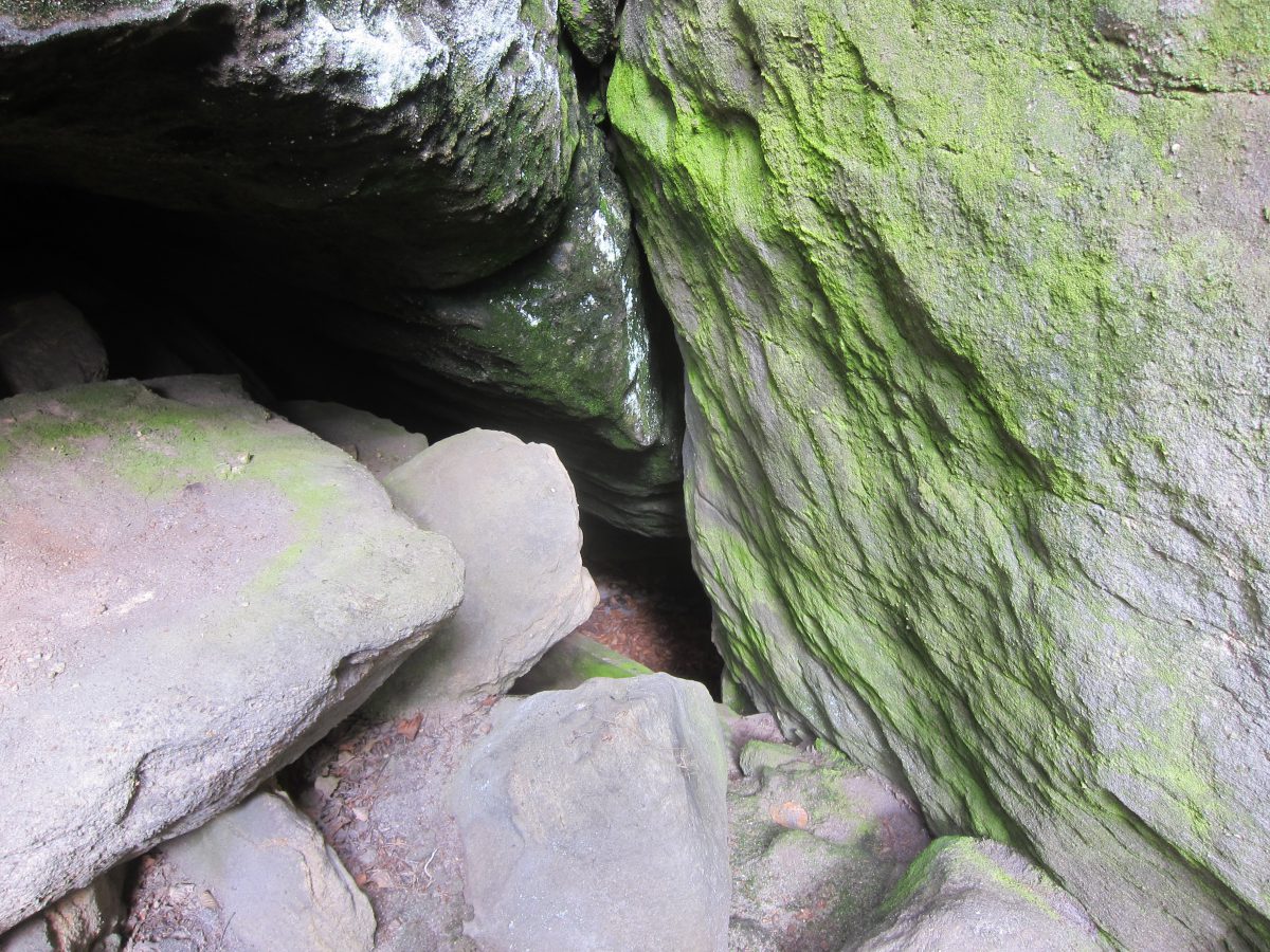 Die Höhle an der Rübezahlstiege (Lichtblickhöhle)